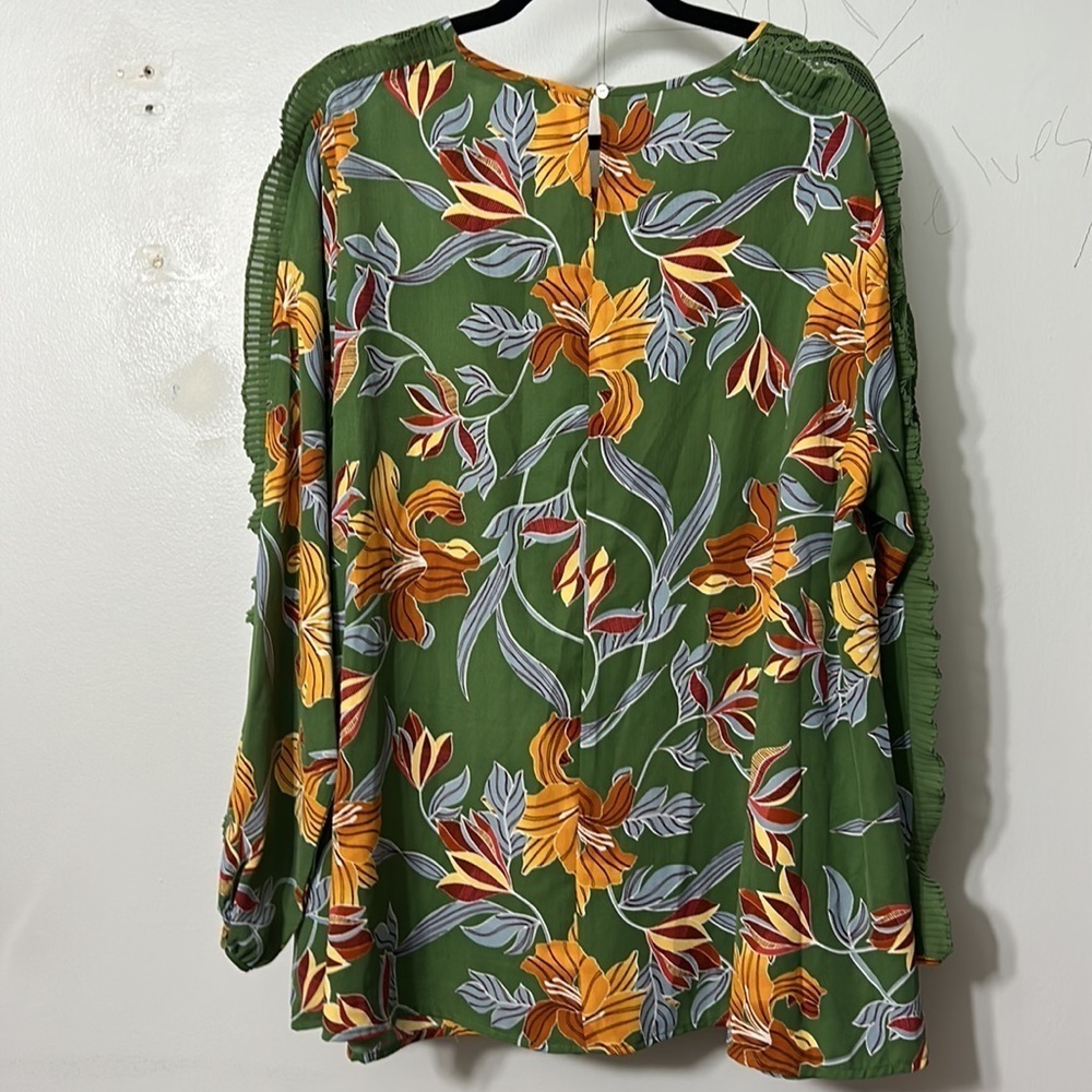 Fever Green Floral Blouse 2X Lace Sleeve Detail Boho Fall Top NWT - Picture 8 of 8